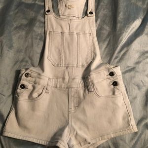 Overall shorts